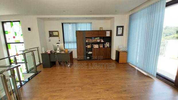 4bdrm Villa in Peponi Road, Parklands/Highridge for sale