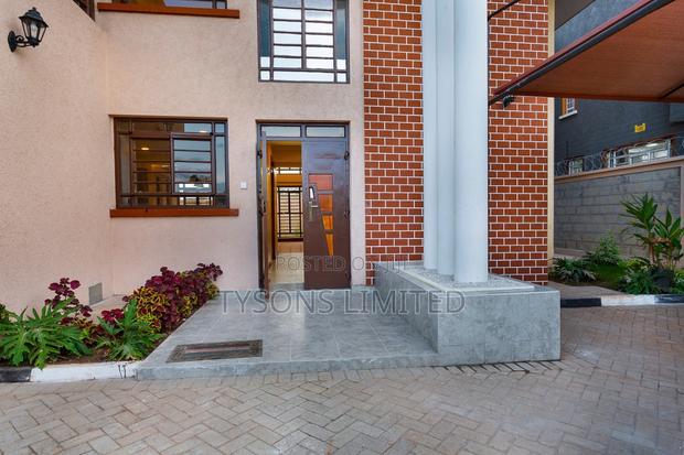 4bdrm Villa in Ngong, Oluulua for sale