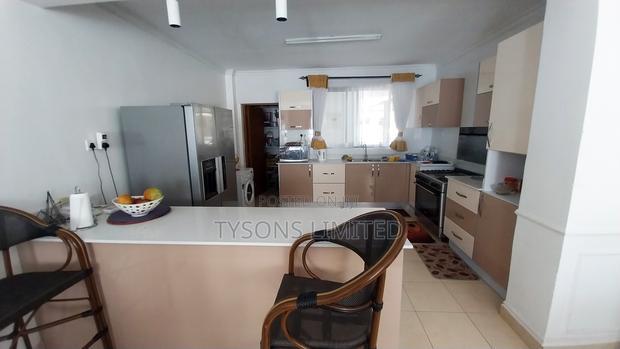 5bdrm Villa in Syokimau, Hotel 67 Area for sale