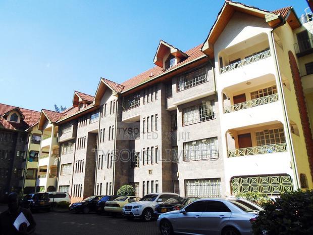 4bdrm Apartment in Kilimani, Hurlingham for sale
