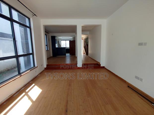 4bdrm Townhouse/Terrace in Convent Drive, Muthangari for sale