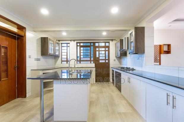 4bdrm Villa in Ngong, Oluulua for sale