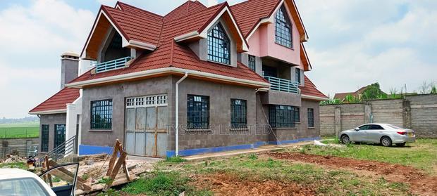 6bdrm Villa in Cianda for sale
