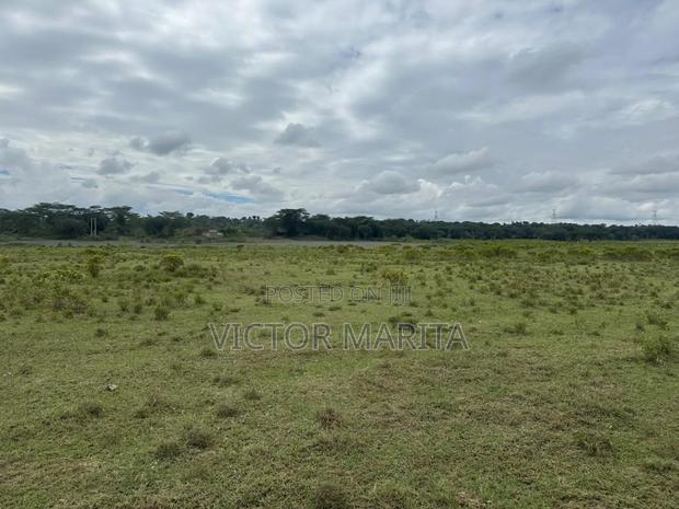 82 Acres for Sale Touching Mombasa Road Near Daystar University.