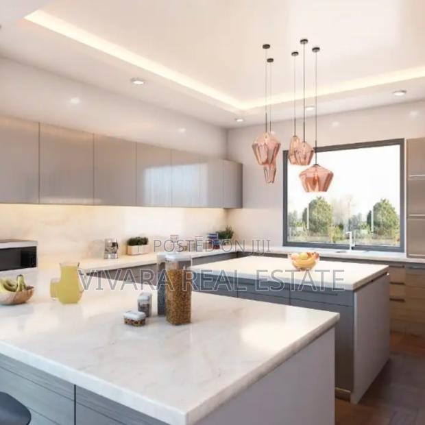 3bdrm Apartment in Parklands/Highridge for sale