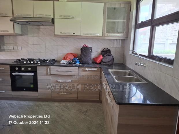 5bdrm House in Syokimau, Gateway Mall Area for sale