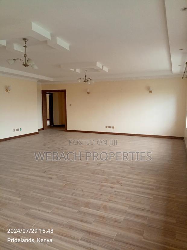 3bdrm Duplex in Rim Shopping Centre, Katani for rent