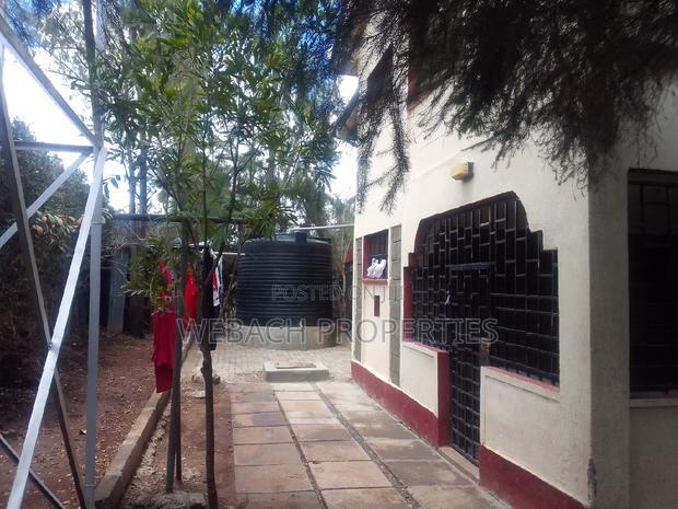 5bdrm Mansion in Kiungani Road, Gateway Mall Area for sale