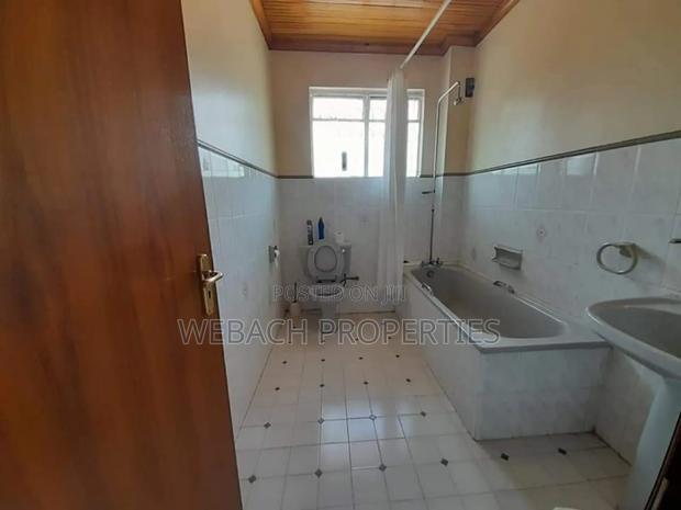 5bdrm Mansion in Dikdik Road, Kileleshwa for sale