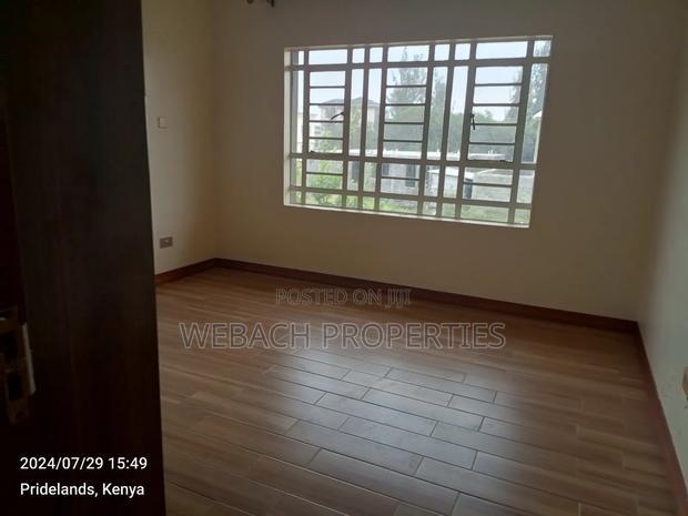 3bdrm Duplex in Rim Shopping Centre, Katani for rent