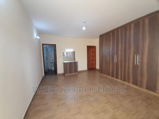 4bdrm Townhouse / Terrace in Gateway Mall for rent