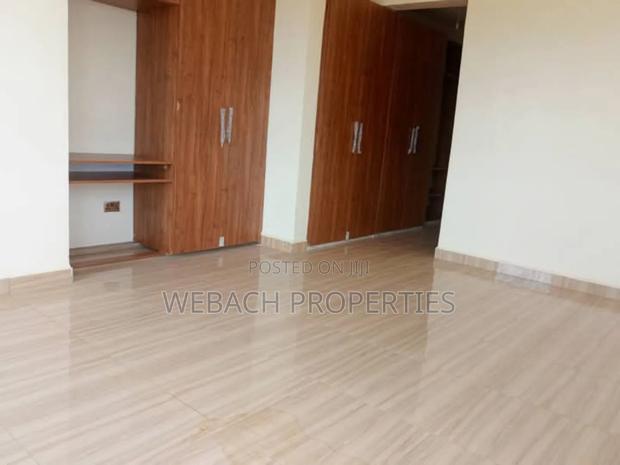 5bdrm Townhouse / Terrace in Viraj Area for rent