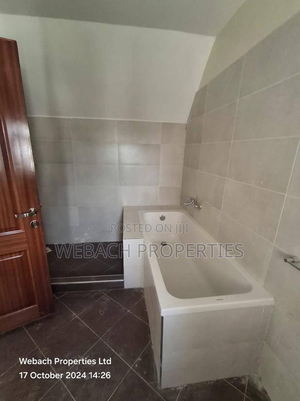 5bdrm House in Syokimau, Gateway Mall Area for sale