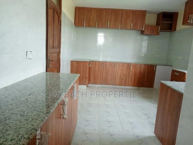 5bdrm Townhouse / Terrace in Viraj Area for rent