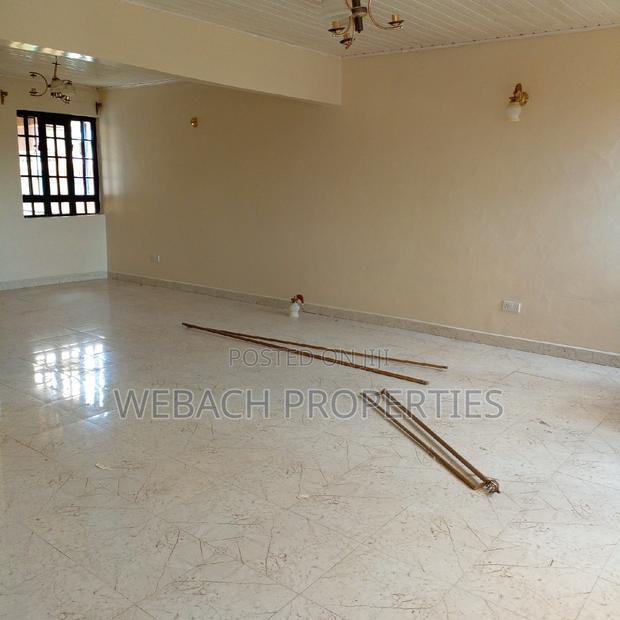 3bdrm Shared Apartment in Chady Link, Gateway Mall Area for rent