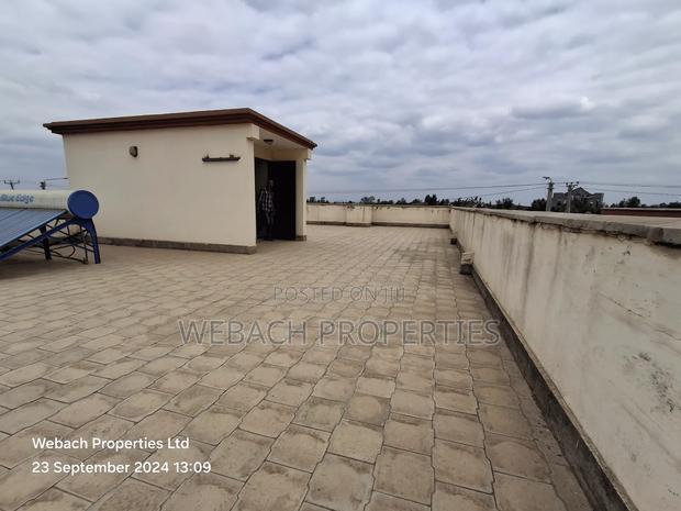 5bdrm Townhouse / Terrace in Ap, Gateway Mall Area for rent