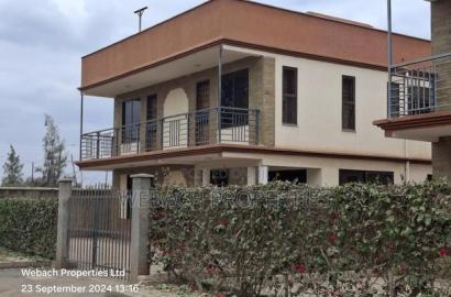 5bdrm Townhouse / Terrace in Ap, Gateway Mall Area for rent