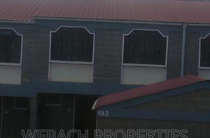 3bdrm Mansion in Quarry Road, Viraj Area for rent