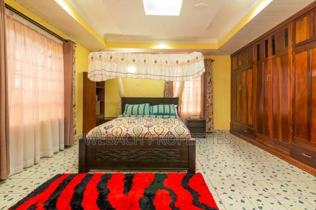 5bdrm Mansion in Meriland, Katani for sale