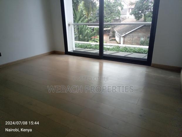 4bdrm Villa in Lavington for sale