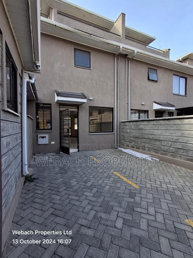4bdrm Townhouse/Terrace in Mavoko Park, Syokimau for sale