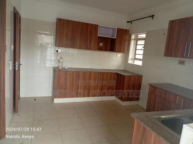3bdrm Duplex in Rim Shopping Centre, Katani for rent