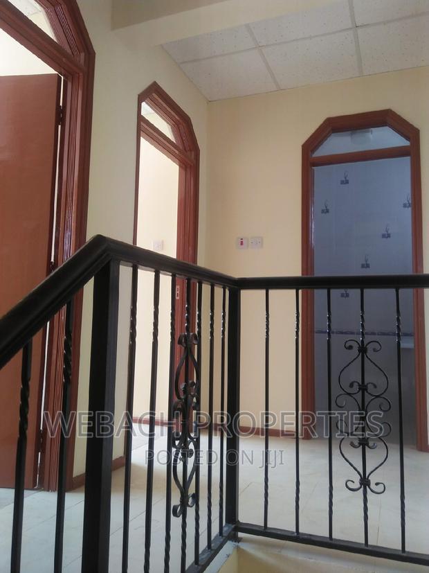 3bdrm Mansion in Quarry Road, Viraj Area for rent