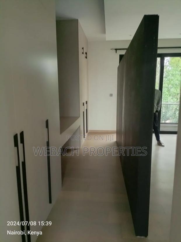 4bdrm Villa in Lavington for sale