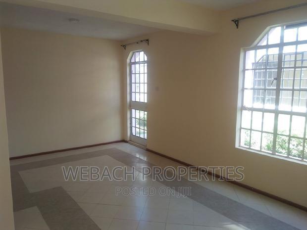 3bdrm Mansion in Quarry Road, Viraj Area for rent