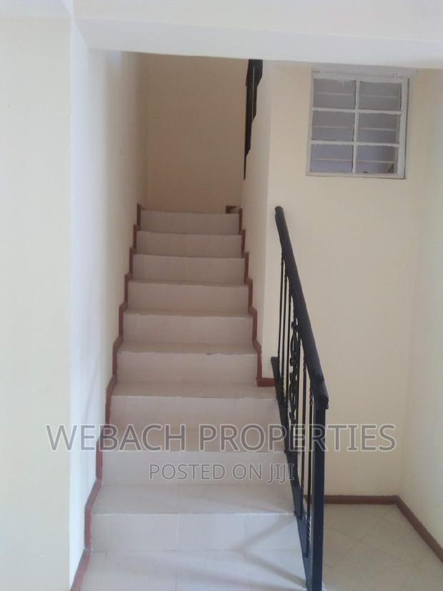 3bdrm Mansion in Quarry Road, Viraj Area for rent