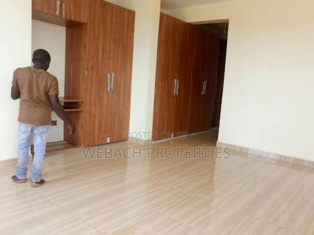 5bdrm Townhouse / Terrace in Viraj Area for rent