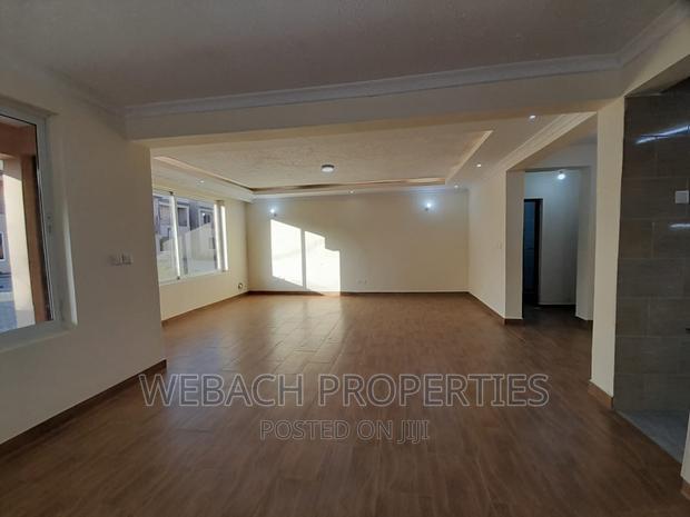 4bdrm Townhouse / Terrace in Gateway Mall for rent