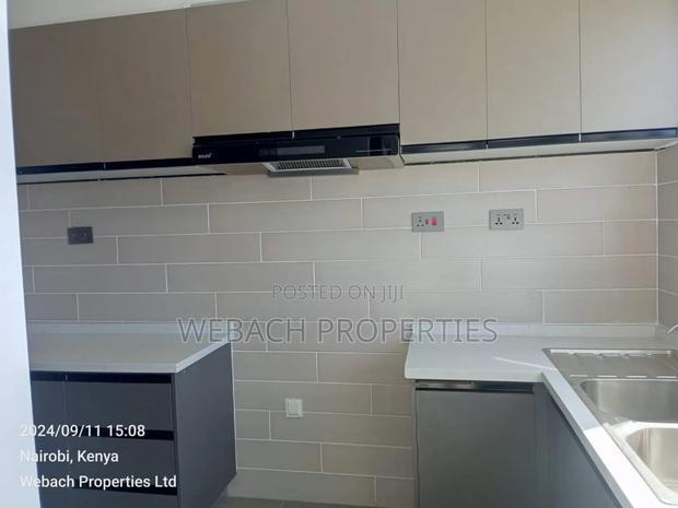 3bdrm Apartment in Makumbi Indesign, Hotel 67 Area for sale