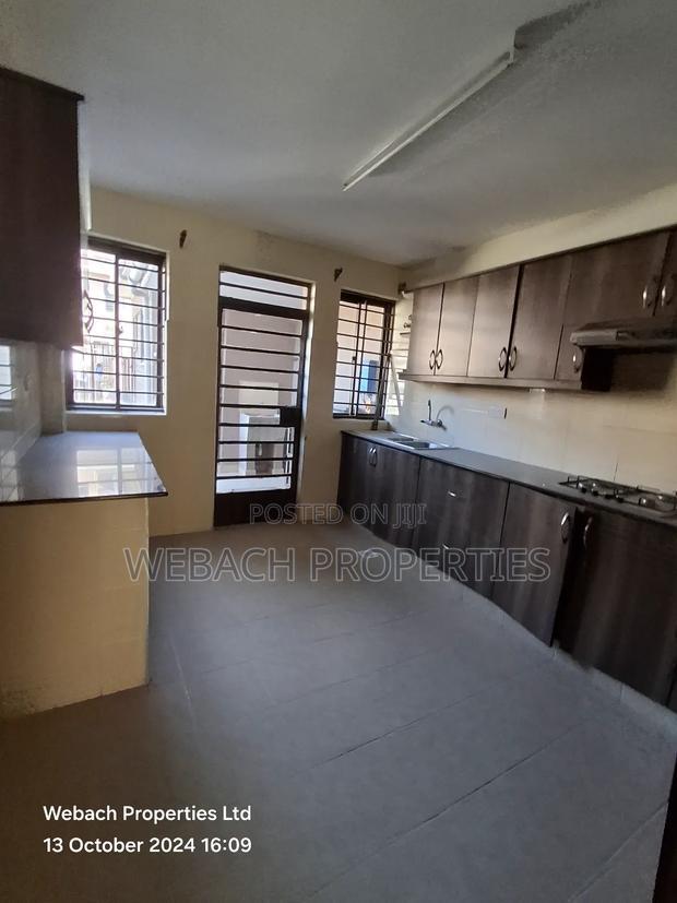 4bdrm Townhouse/Terrace in Mavoko Park, Syokimau for sale