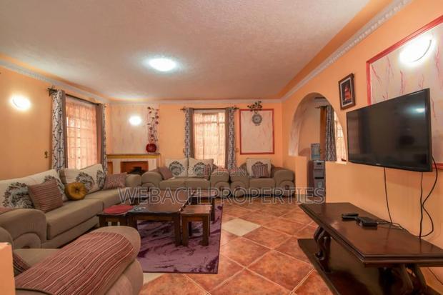 5bdrm Mansion in Meriland, Katani for sale