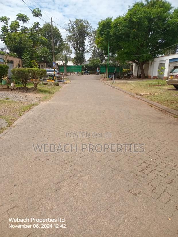 4bdrm Maisonette in Newbury, Woodley/Kenyatta Golf Course for sale