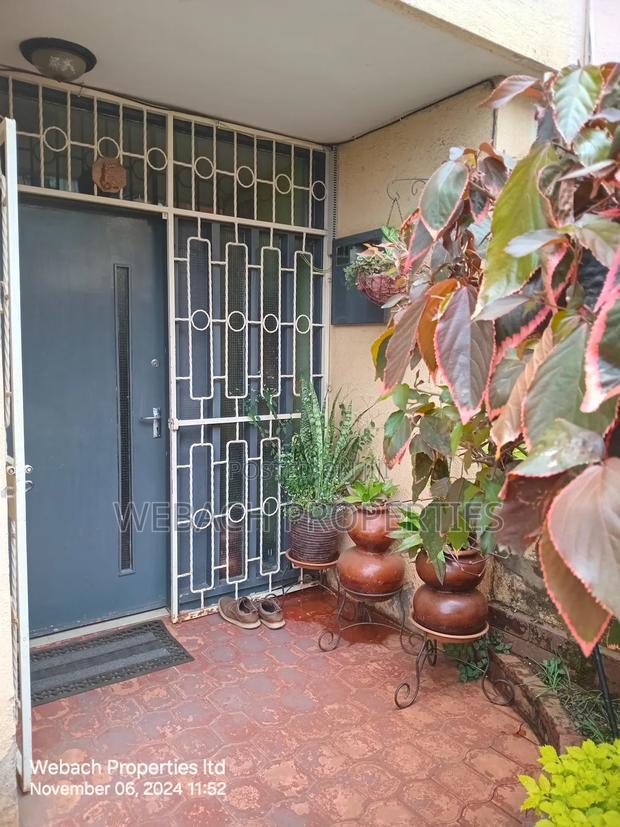 4bdrm Maisonette in Newbury, Woodley/Kenyatta Golf Course for sale