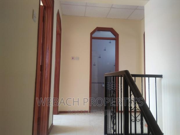 3bdrm Mansion in Quarry Road, Viraj Area for rent