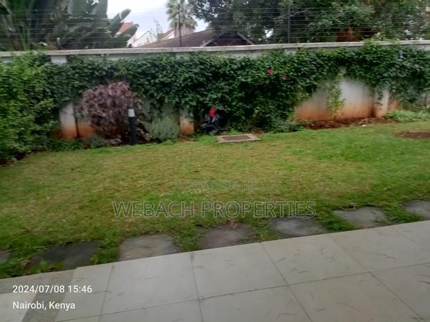 4bdrm Villa in Lavington for sale