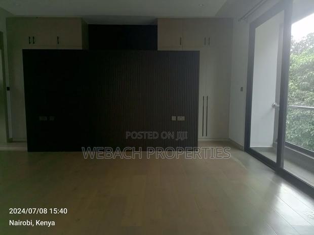 4bdrm Villa in Lavington for sale
