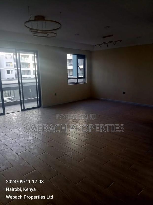 3bdrm Apartment in Makumbi Indesign, Hotel 67 Area for sale