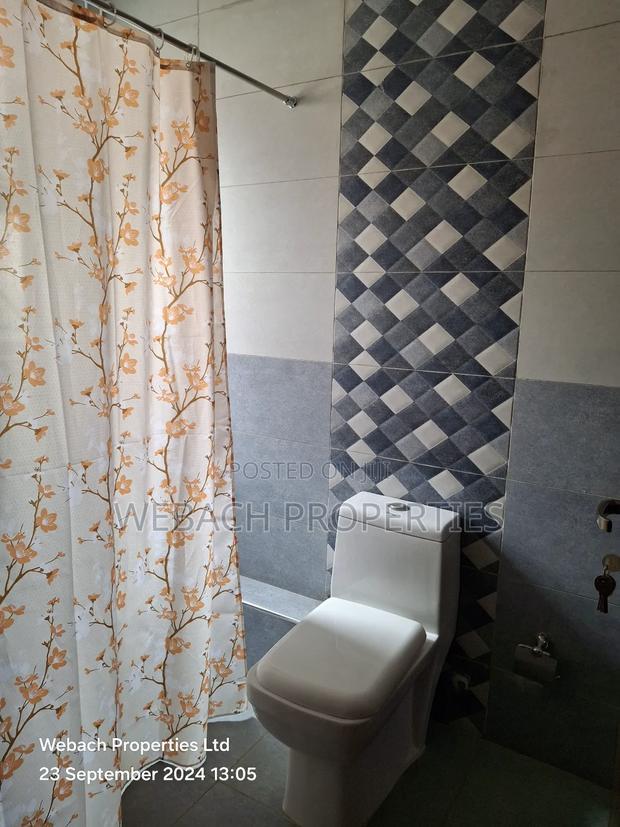 5bdrm Townhouse / Terrace in Ap, Gateway Mall Area for rent
