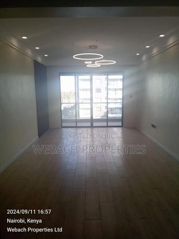 3bdrm Apartment in Makumbi Indesign, Hotel 67 Area for sale