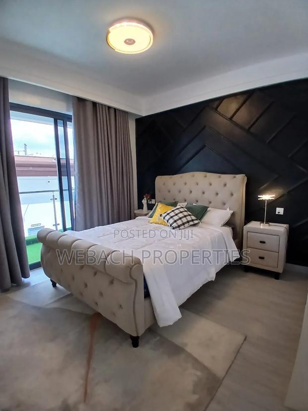 3bdrm Apartment in Gateway Mall for sale