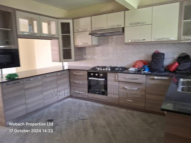 5bdrm House in Syokimau, Gateway Mall Area for sale