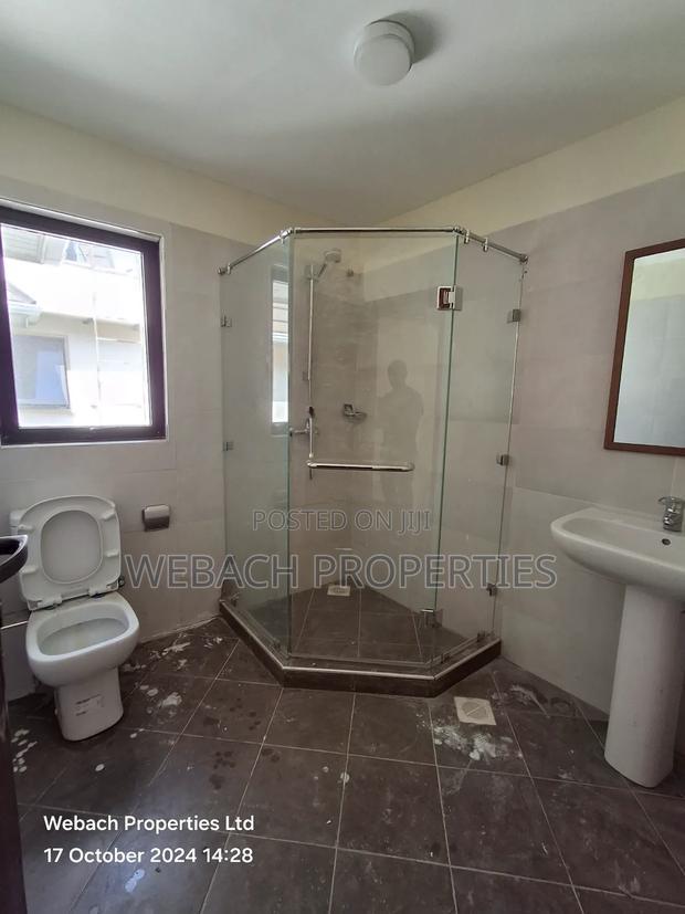 5bdrm House in Syokimau, Gateway Mall Area for sale