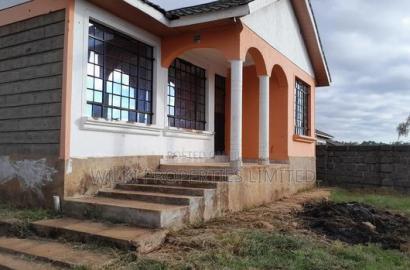 3bdrm Bungalow in Pinewood Estate, Kenyatta Road / Theta for sale