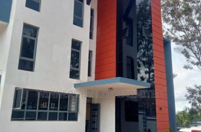 5bdrm Maisonette in Ngoingwa Estate for sale