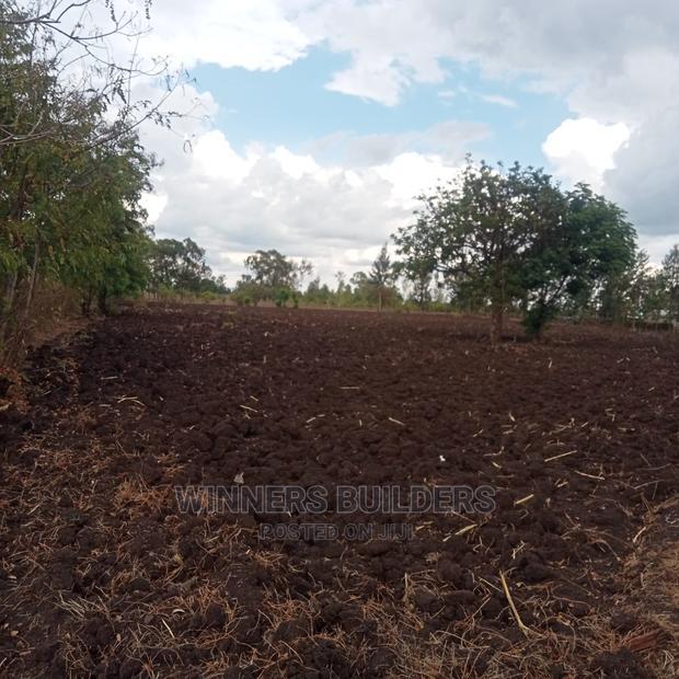 4 1/2 Acres for Sale in Riandira