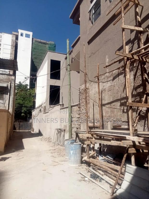 100 by 100 Plot for Sale at Parklands